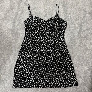 Forever 21 Black Summer Dress with White Daisy Print size medium/large